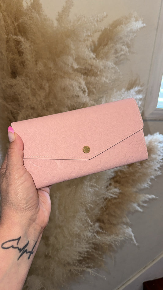 Monogram wallet (Pink)