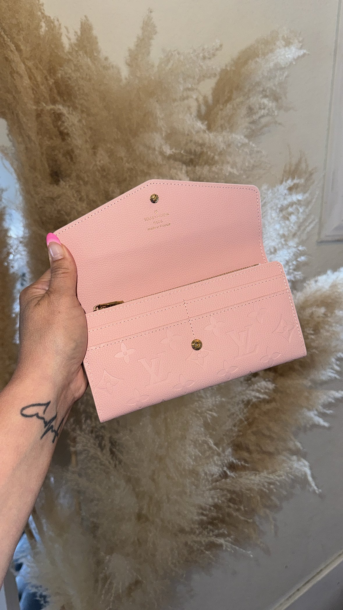 Monogram wallet (Pink)